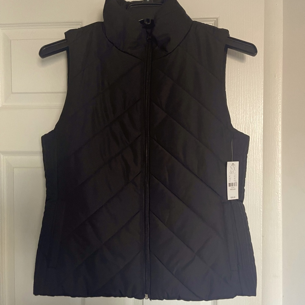 Black New York & company Vest (New never worn before)